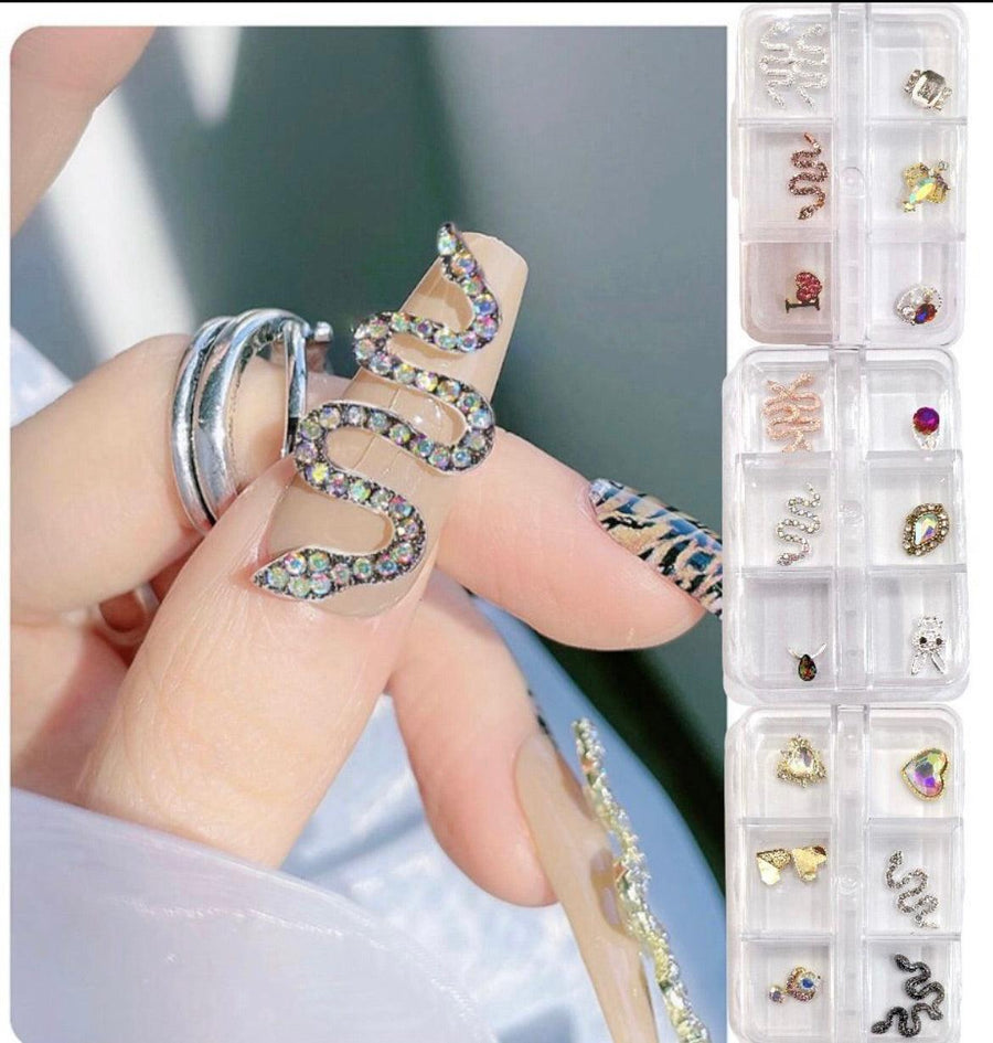 Caja de joyas viboras y piedras – Crystal Nails